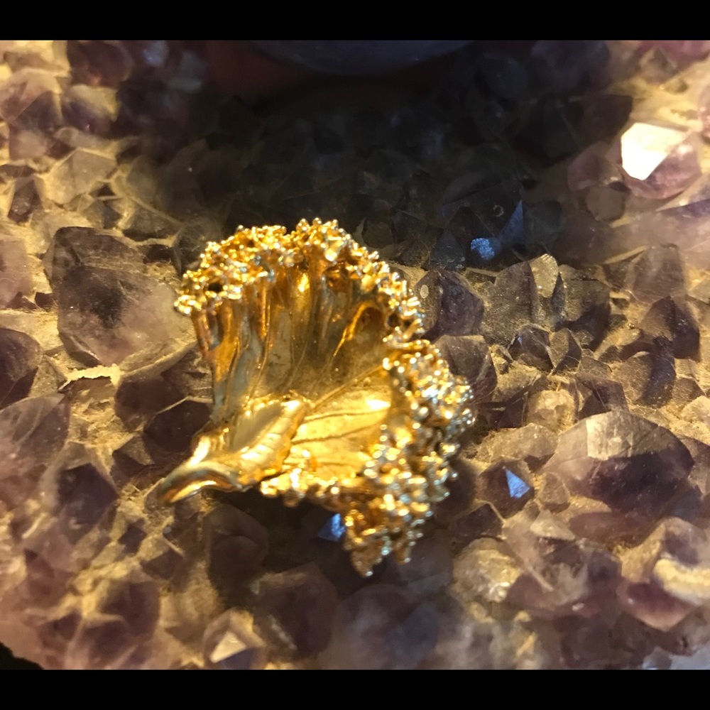 EUC-24K Gold Leaf Pendant